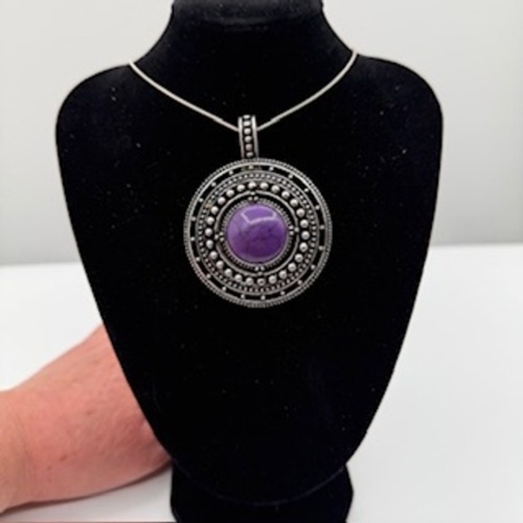 Jewelry - Premier Designs Silver Reversible Purple Stone Round Pendant Necklace